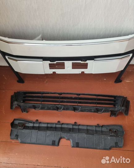 Решетка радиатора тойота noah