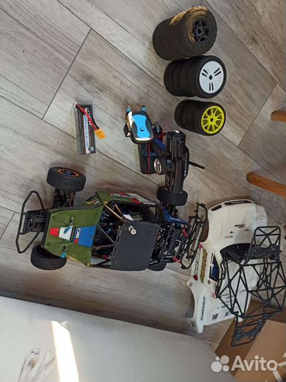 Радиоуправляемая модель team associated sc8