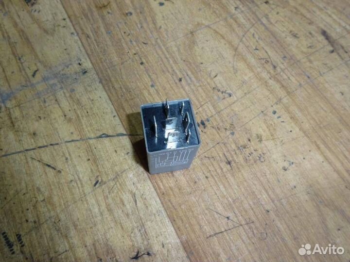 Реле стеклоочистителя Daewoo Espero 1991-1999