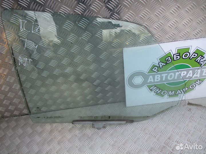 Стекло двери передней VW Transporter T4