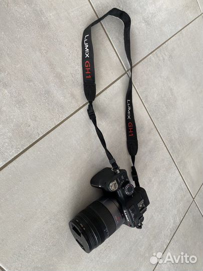 Зеркальный фотоаппарат Panasonic GH1 Lumix