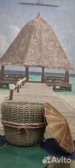 Кашпо-корзина с крышкой из искусственного ротанга