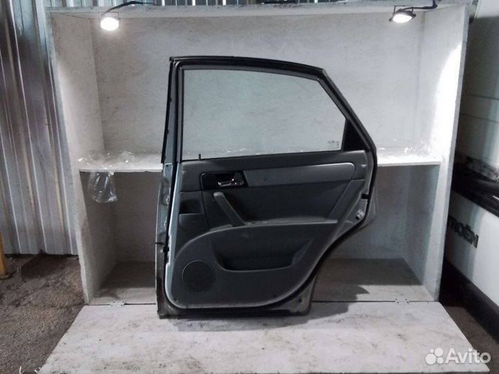 Шевроле авео дверь задняя