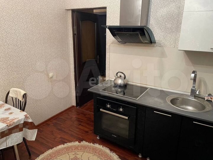 2-к. квартира, 50 м², 11/13 эт.