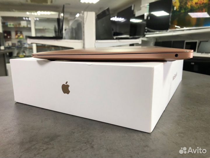 MacBook Air 2020/i3/8GB/Intel HD/256GB SSD/13.3