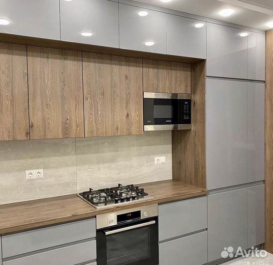 Кухонный гарнитур на заказ от фабрики