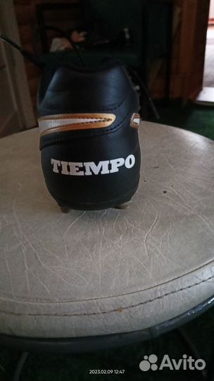 Футбольные бутсы nike tiempo