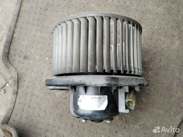 Моторчик печки митсубиси каризма 1999г