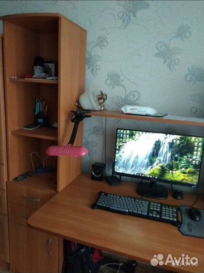 Компьютерный стол