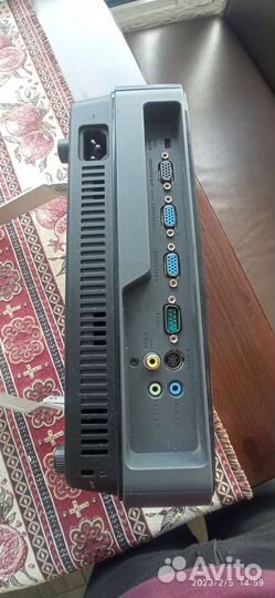 Проектор и экран