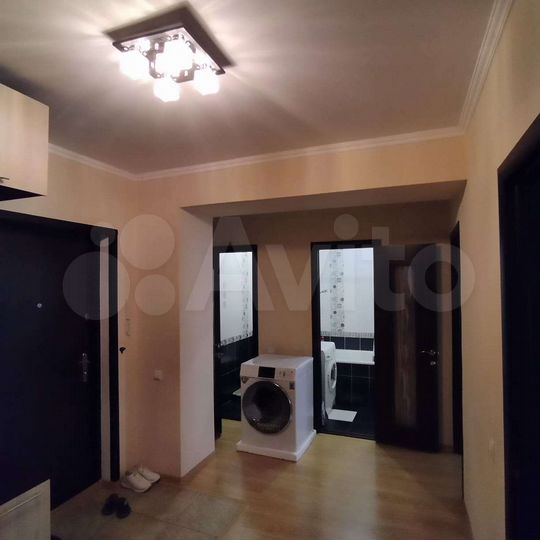 2-к. квартира, 64 м², 6/9 эт.