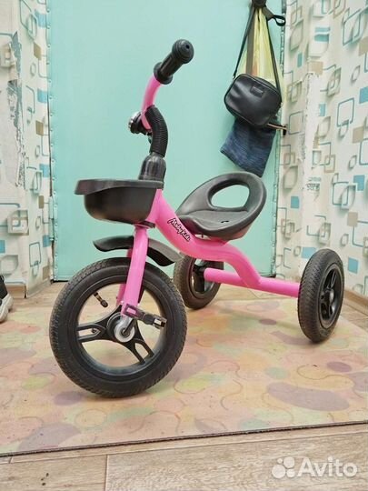 Детский трехколесный велосипед
