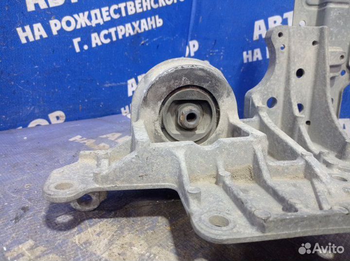 Подушка двигателя Nissan X-Trail T31 внедорожник