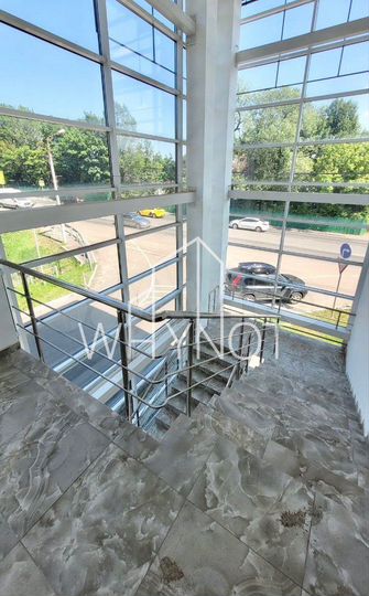 Помещение свободного назначения с ремонтом - 420 м