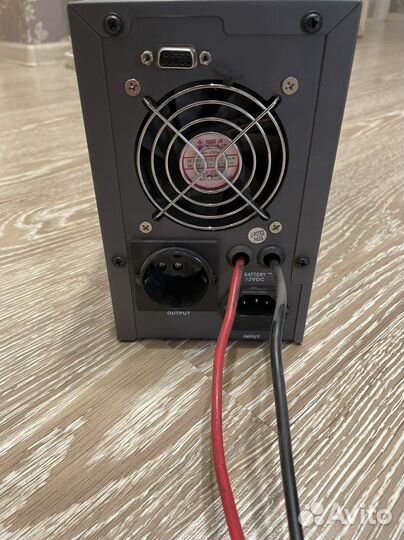 Источник бесперебойного питания