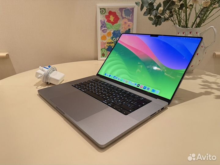 MacBook Pro 16 M1 Max 32Gb 1Tb