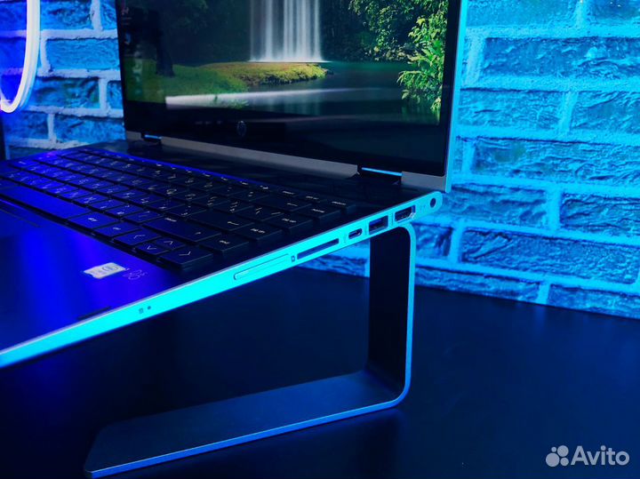 Ноутбук HP Intel Core i3 Intel SSD IPS