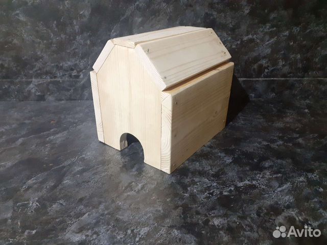 Деревянный домик для грызунов