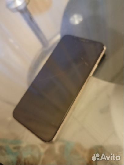 iPhone X, 64 ГБ