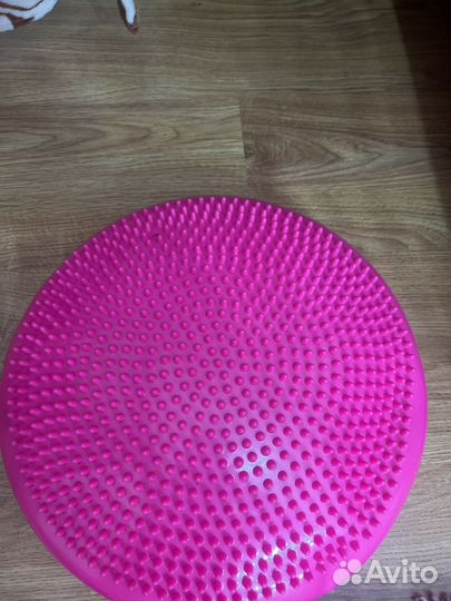 Мяч, булавы, палочки для художественной гимнастики