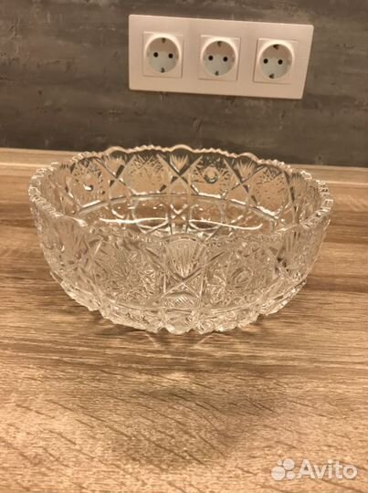 Ваза хрустальная