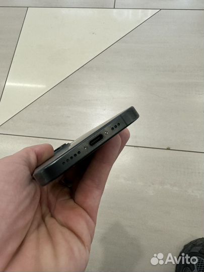 iPhone 15 Pro, 128 ГБ