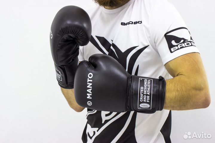 Боксерские перчатки Manto Crafted and Designed