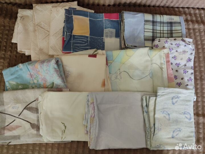 Комплект 1,5 и евро б/у новые полотенца, белье