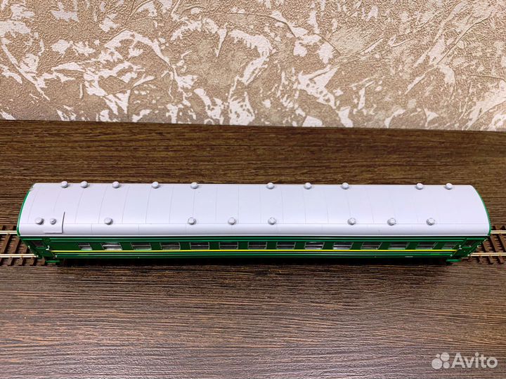 Вагон пассажирский Bachmann China HO 1/87