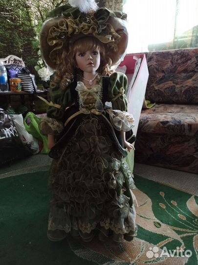 Кукла фарфоровая коллекционная Remeco Collection