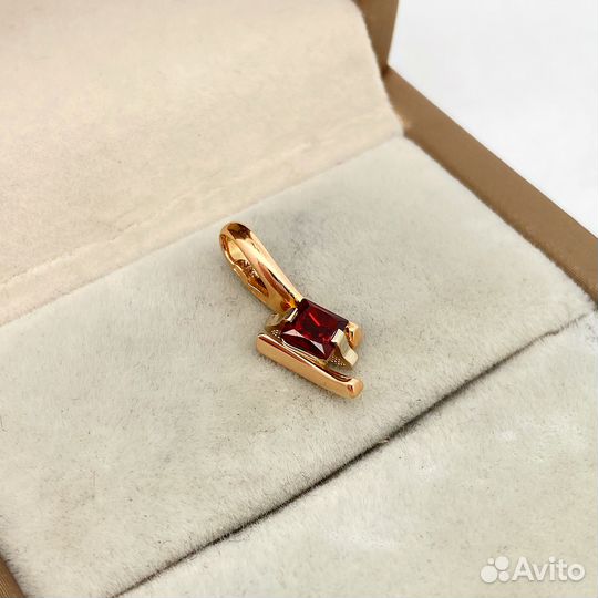 Золотая подвеска с камнем 585пр. вес: 1,06гр