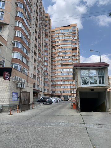 Машиноместо, 13 м²