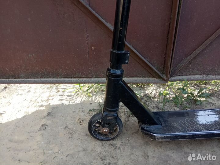 Трюковой самокат Duker