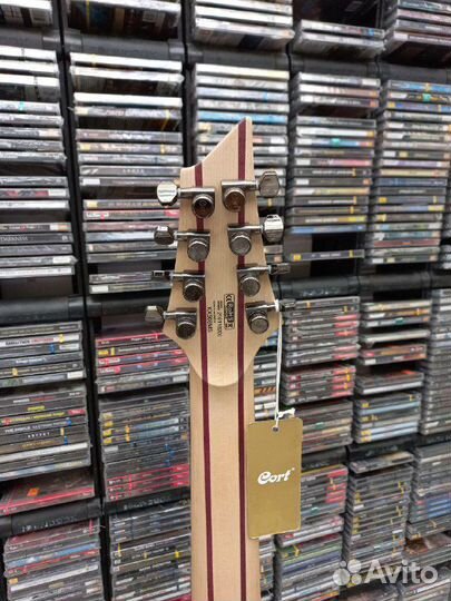 Электрогитара восьмиструнная мультимензурная Cort