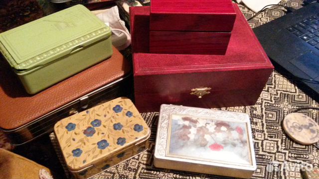 Семь разных шкатулок