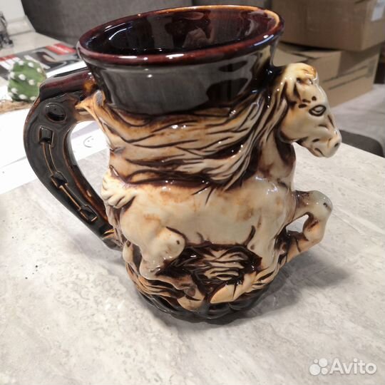 Глиняная кружка