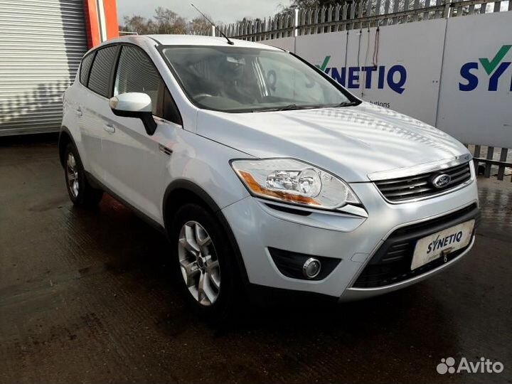 Шторка багажника ford kuga 1 2010