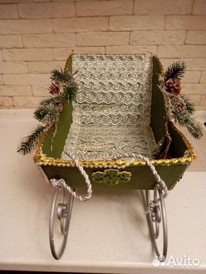 Декоративные новогодние сани б. у