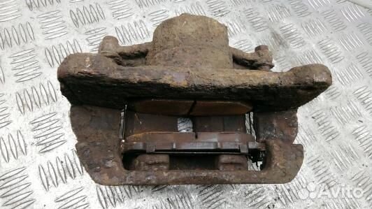 Суппорт тормозной передний правый lexus RX 2 (HEA0