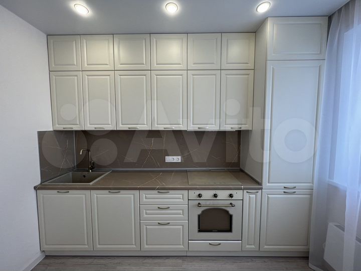 2-к. квартира, 54 м², 4/9 эт.