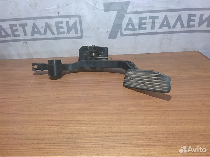Педаль газа МКПП Kia Cerato 1