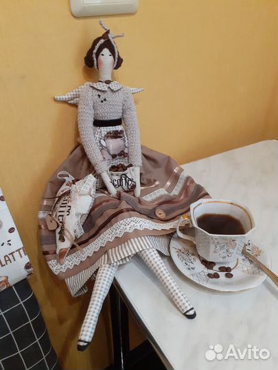 Продам куклу тильда 