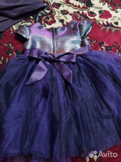 Платье для девочки новое
