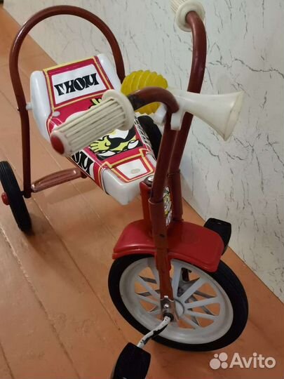 Детский трехколесный велосипед