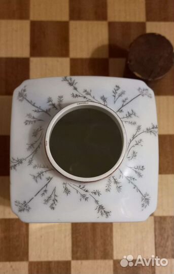 Чайница в стиле шинуазри 