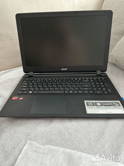 Ноутбук Acer Aspire ES1-523-60LS