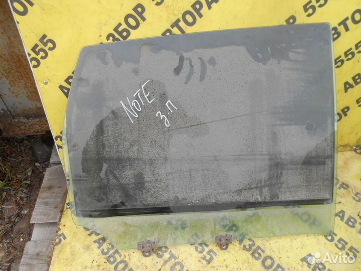 Стекло задней правой двери Nissan Note (E11) 2006