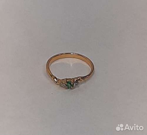 Золотое кольцо с бриллиантами