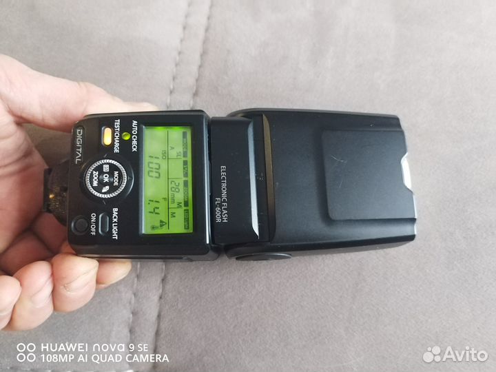 Вспышка Olympus FL-600