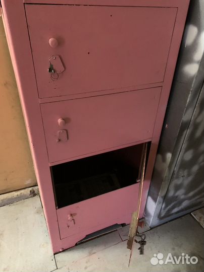 Сейф шкаф металический